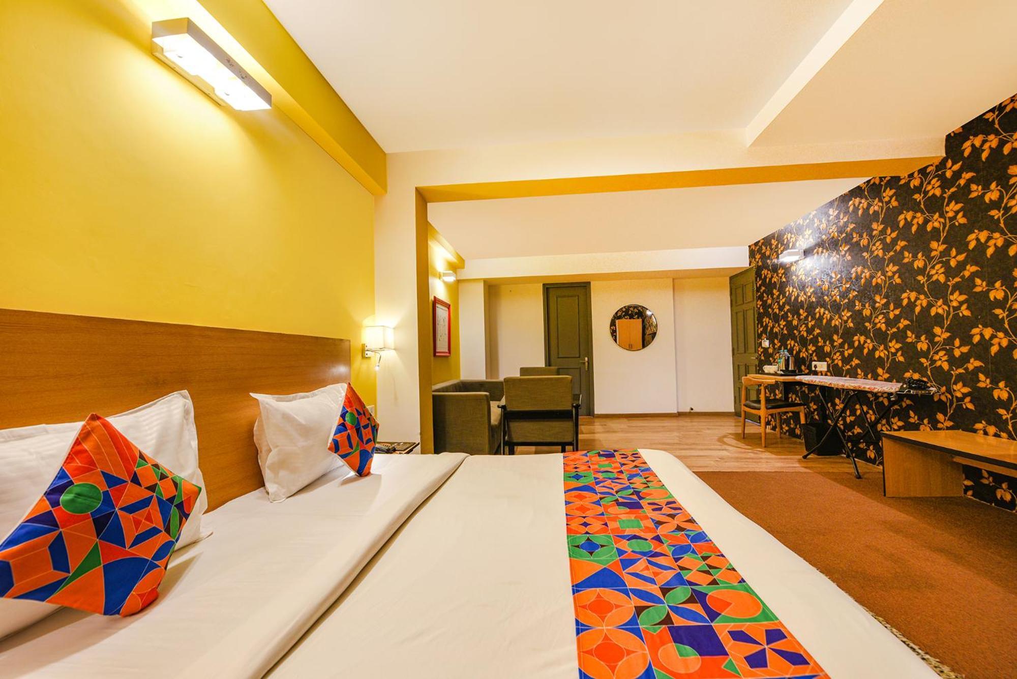 Fabhotel Old Meple Leaf Gurgaon Buitenkant foto